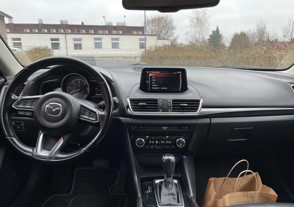 Mazda 3 cena 57500 przebieg: 155000, rok produkcji 2017 z Nowe Brzesko małe 56